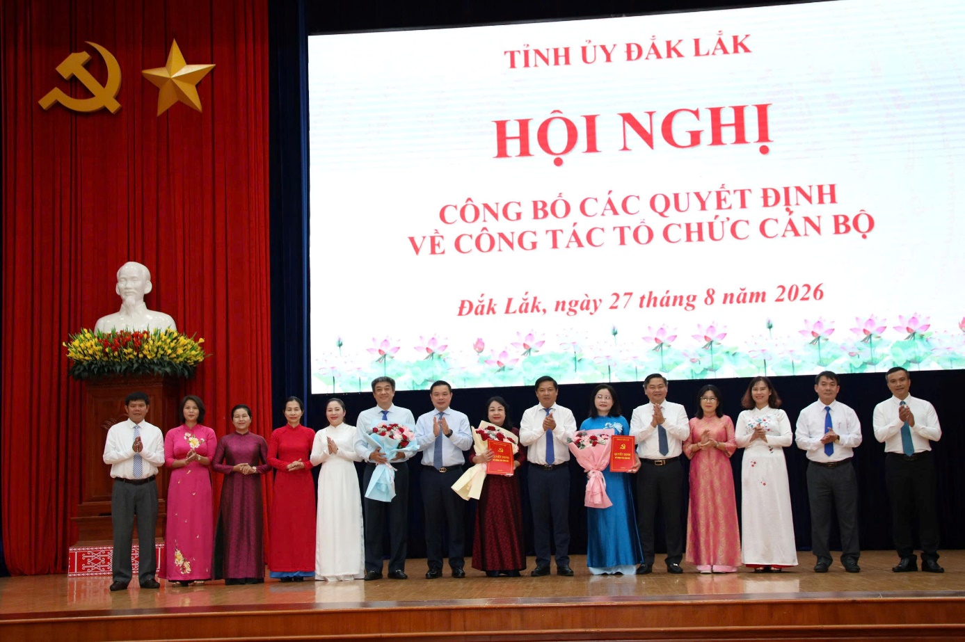 Công bố Quyết định thí điểm thành lập Đảng bộ HĐND tỉnh trực thuộc Tỉnh ủy